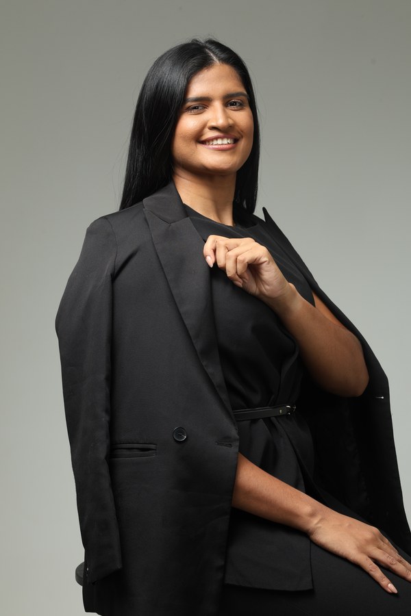 Dra. Paula Teles